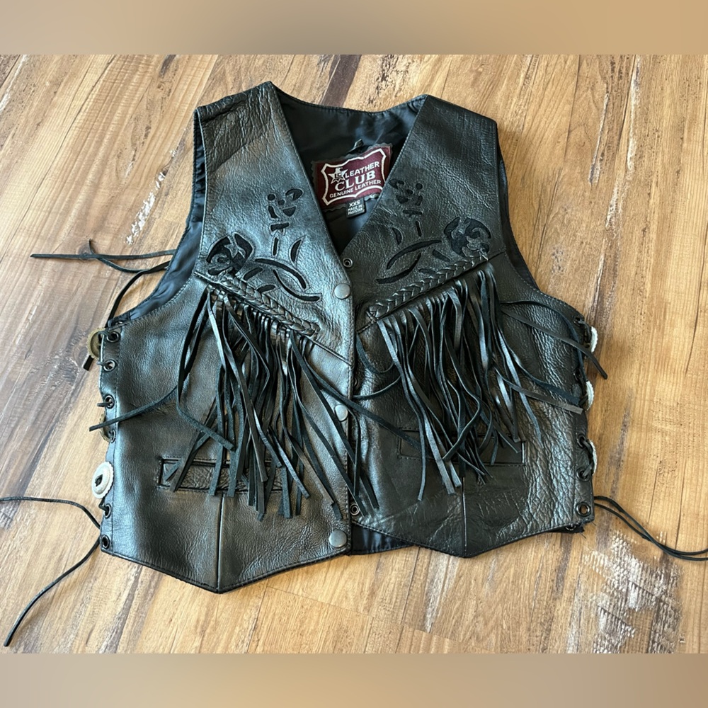 Leather Club Womens XXS Black Leather Fringe Vest flower Die Cut Protective Bike
